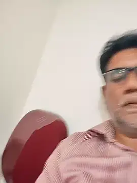 Snapshot of Aafreen999 chatting on 04-20-26, 11:02 Aafreen999 online show from 04-20-26, 11:02