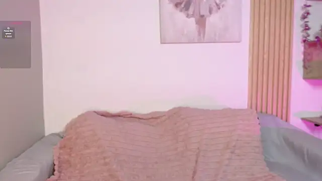 chloe peach  online show from 04-28-26, 12:21