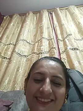 Luna seductora12 online show from 02-16-26, 05:36