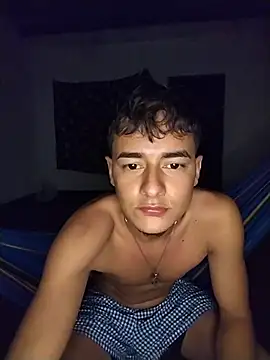 Snapshot of attractive-sexx chatting on 01-15-26, 01:32 attractive-sexx online show from 01-15-26, 01:32