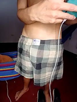 Snapshot of attractive-sexx chatting on 02-01-26, 02:48 attractive-sexx online show from 02-01-26, 02:48