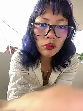 Namii cute online show from 01-18-26, 12:09