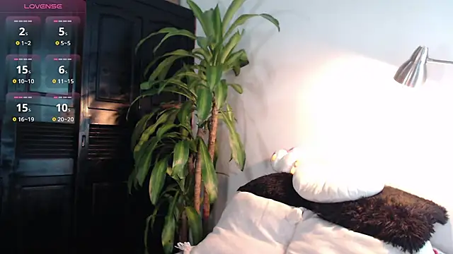 Mia Volkova  online show from 04-29-26, 02:10