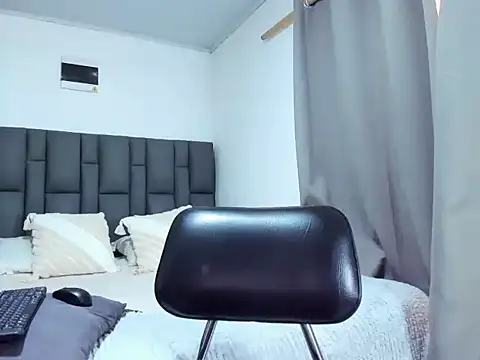 hanna rodriguez online show from 02-12-26, 09:43