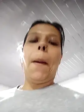 Snapshot of RossyAlvarez chatting on 02-06-26, 11:08 RossyAlvarez online show from 02-06-26, 11:08