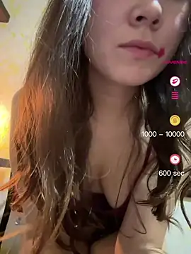 Snapshot of Raven__5 chatting on 06-15-26, 04:15 Raven 5 online show from 06-15-26, 04:15