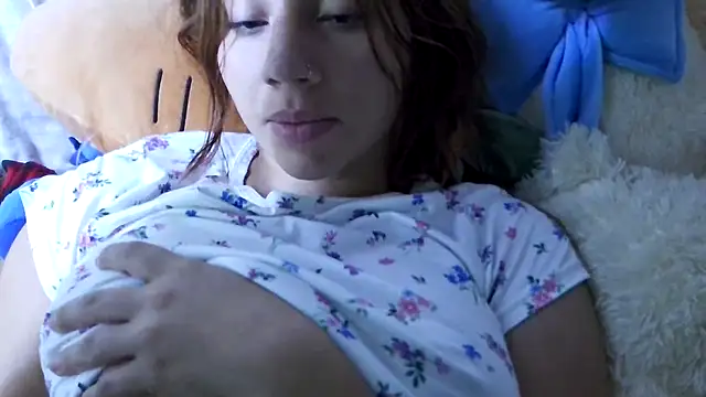 Snapshot of pochilove chatting on 03-05-26, 04:19 pochilove online show from 03-05-26, 04:19