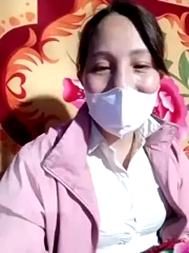 Gummiesu online show from 01-18-26, 12:20