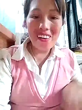 Gummiesu online show from 04-25-26, 06:05