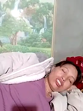 Gummiesu online show from 04-26-26, 01:53