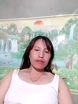 Gummiesu online show from 04-28-26, 11:59