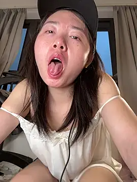 Snapshot of Cheating-wife chatting on 05-19-26, 10:32 Cheating-wife online show from 05-19-26, 10:32