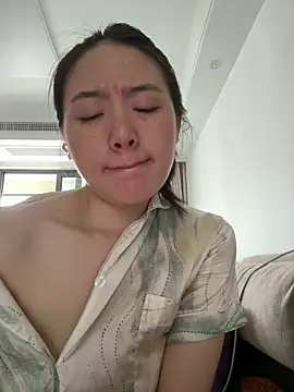 Snapshot of Cheating-wife chatting on 05-23-26, 07:56 Cheating-wife online show from 05-23-26, 07:56