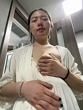 Snapshot of Cheating-wife chatting on 06-04-26, 01:17 Cheating-wife online show from 06-04-26, 01:17