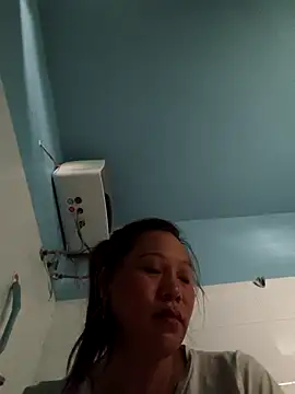 Snapshot of Jooj- chatting on 05-11-26, 12:49 Jooj- online show from 05-11-26, 12:49