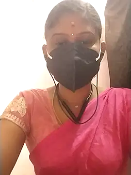 Snapshot of Tamil_Nathiya1 chatting on 03-08-26, 04:05 Tamil Nathiya1 online show from 03-08-26, 04:05