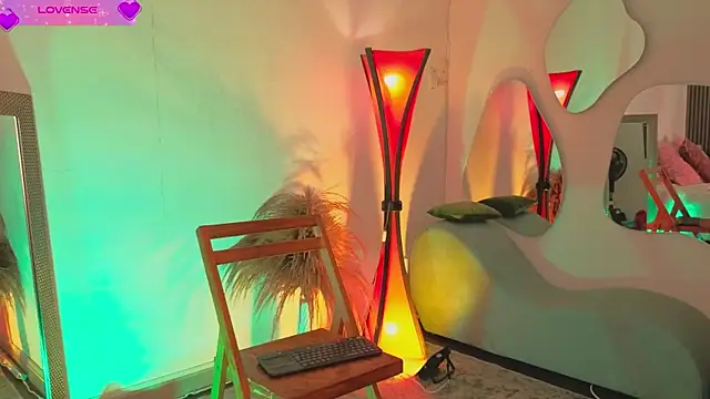 Snapshot of fransheskarossi chatting on 05-18-26, 11:38 fransheskarossi online show from 05-18-26, 11:38