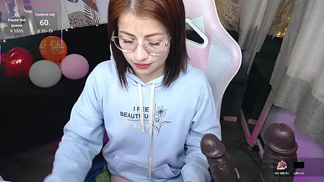 teylo80as online show from 07-18-26, 12:20