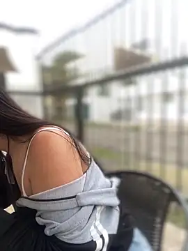 StrawberryPink  online show from 02-17-26, 11:40