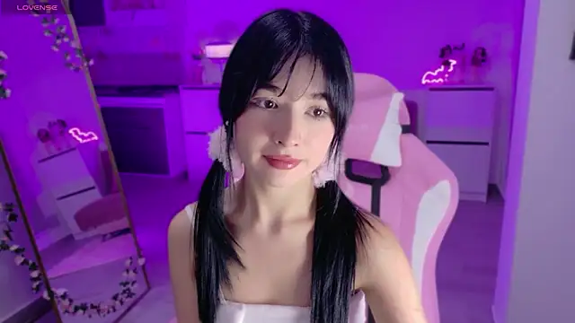 Snapshot of Blush_Marie chatting on 04-25-26, 03:20 Blush Marie online show from 04-25-26, 03:20