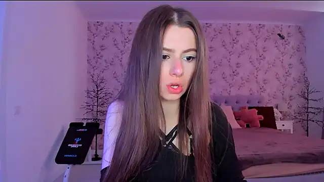 Hot Molly5 online show from 06-04-26, 09:48
