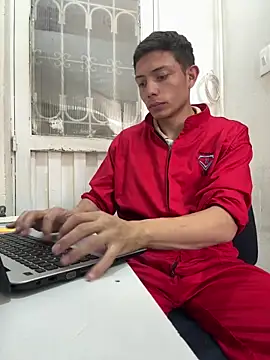 santiObrero online show from 04-27-26, 08:29