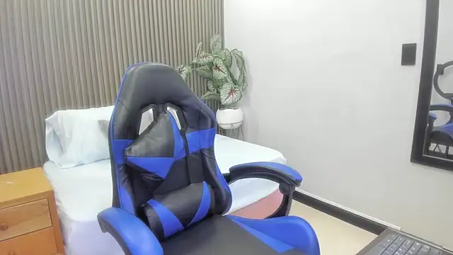 mila pinkett online show from 03-11-26, 07:20