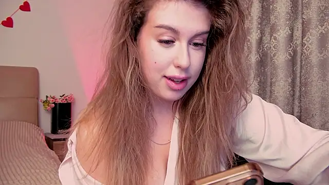 Snapshot of LilianBliss chatting on 03-13-26, 09:32 LilianBliss online show from 03-13-26, 09:32