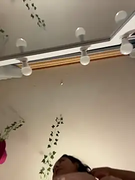 Nailealipsglossy online show from 03-05-26, 07:04