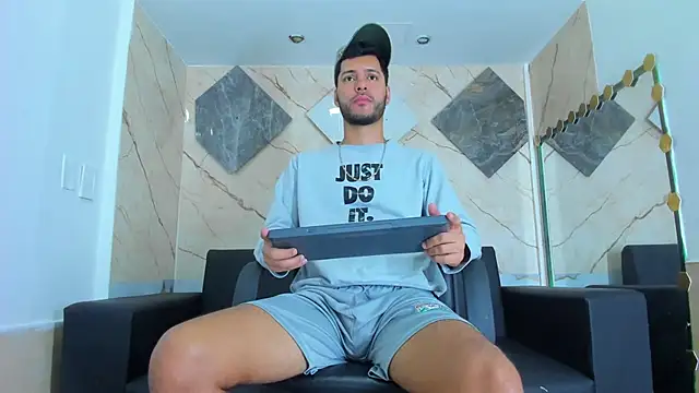 Angel Villareal online show from 02-01-26, 04:55