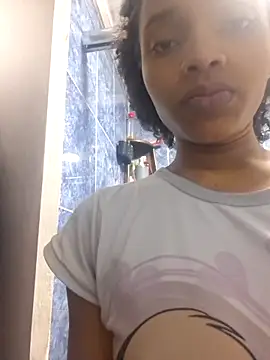 Snapshot of Ebony_love07 chatting on 02-01-26, 06:06 Ebony love07 online show from 02-01-26, 06:06