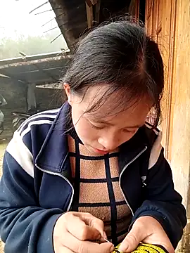 Snapshot of Hari-saka chatting on 03-11-26, 09:48 Hari-saka online show from 03-11-26, 09:48