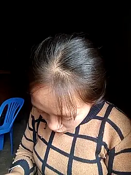 Snapshot of Hari-saka chatting on 03-12-26, 06:41 Hari-saka online show from 03-12-26, 06:41