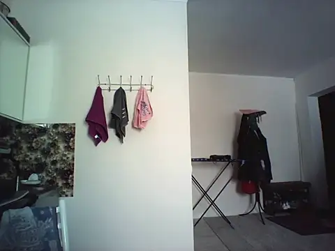 Snapshot of bella2322 chatting on 01-18-26, 03:54 bella2322 online show from 01-18-26, 03:54