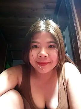 Snapshot of Lioe_koei chatting on 02-22-26, 11:42 Lioe koei online show from 02-22-26, 11:42