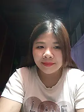 Snapshot of Lioe_koei chatting on 05-13-26, 02:25 Lioe koei online show from 05-13-26, 02:25