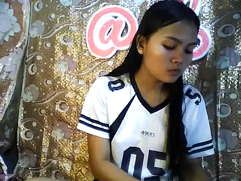 PinaySkinnyJust18 online show from 02-18-26, 09:16