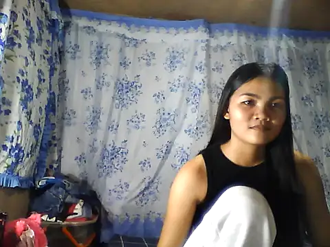 PinaySkinnyJust18 online show from 03-26-26, 09:48