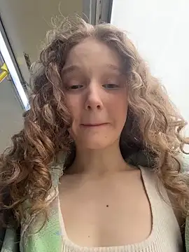 outside rosy online show from 03-29-26, 03:23