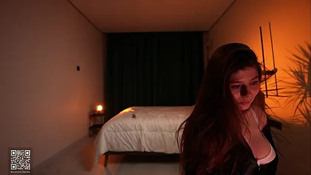 Snapshot of bogduzy chatting on 02-08-26, 04:10 bogduzy online show from 02-08-26, 04:10