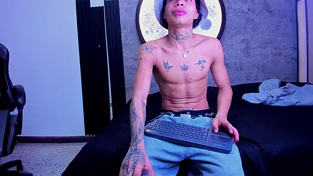 Dogan Renzo0 online show from 03-04-26, 12:00