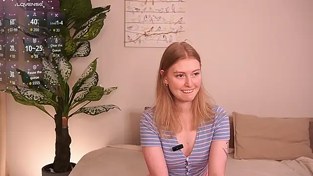 LanaRoxxy online show from 04-26-26, 12:25