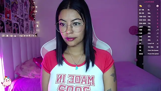Snapshot of Danna_Soffia chatting on 05-06-26, 01:14 Danna Soffia online show from 05-06-26, 01:14