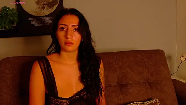 AmmyRouse   online show from 04-27-26, 08:01