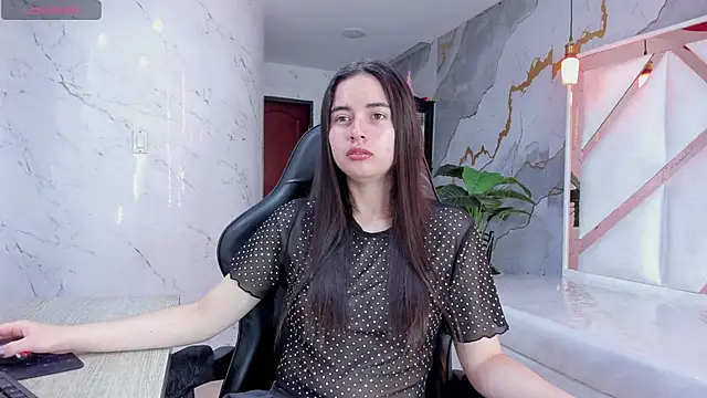 Qetsyah tf online show from 04-18-26, 01:37