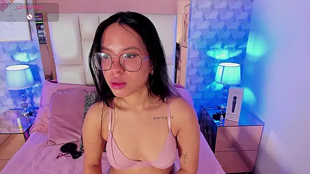 Rose Allure online show from 02-13-26, 11:39