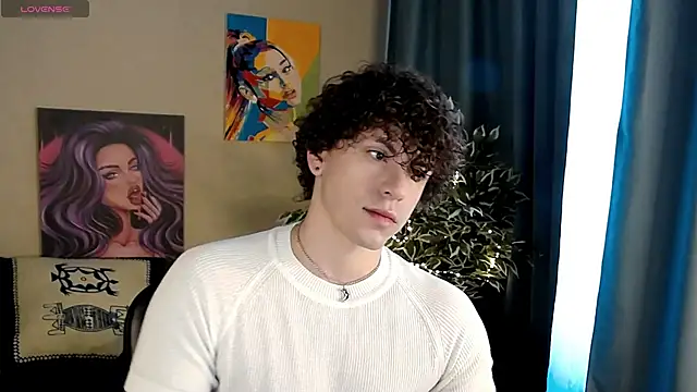 Snapshot of TylerGibson chatting on 05-07-26, 04:40 TylerGibson online show from 05-07-26, 04:40