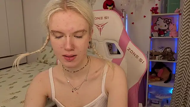 Mia WaterFall online show from 02-25-26, 03:16