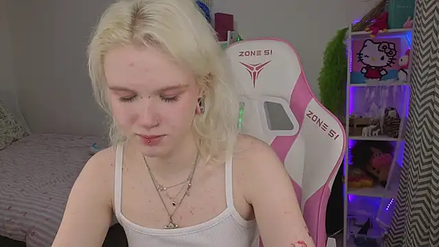 Mia WaterFall online show from 04-27-26, 03:26