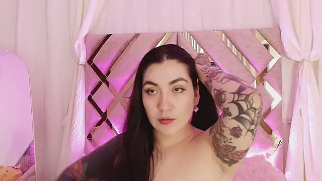 KathiaJenner online show from 04-18-26, 04:22